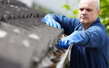 cleaning and inspecting Leicestershire roofs